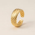Croissant ring