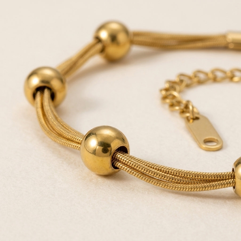 Zes-Kralen Drie-Strengen Armband