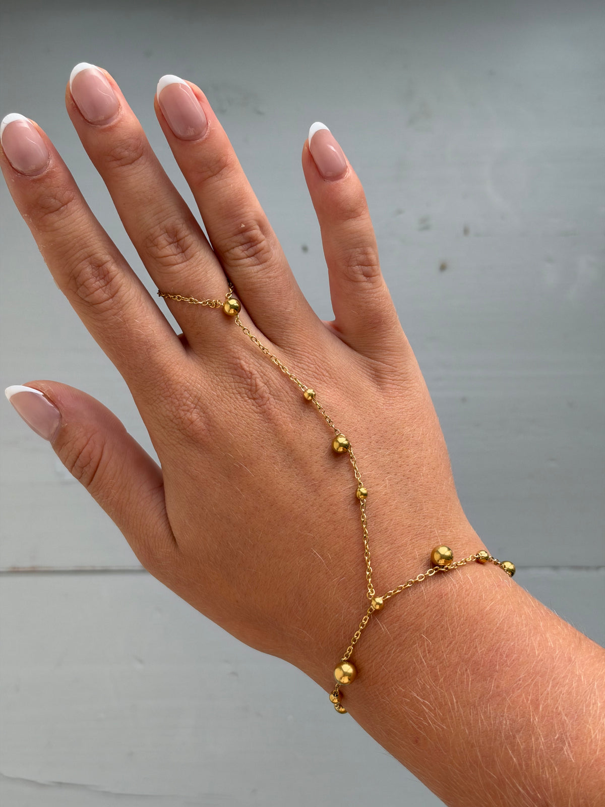 Bolletjes Hand Ketting