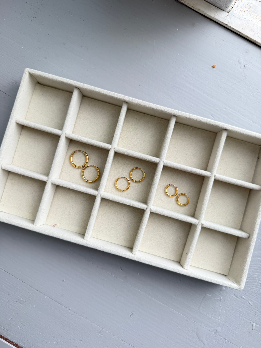 Gepolijste Huggie Hoops Oorbellen