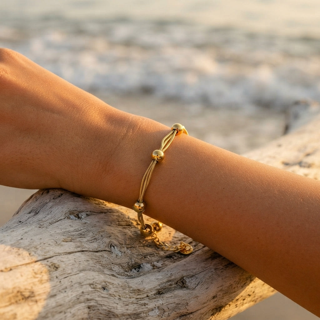 Zes-Kralen Drie-Strengen Armband