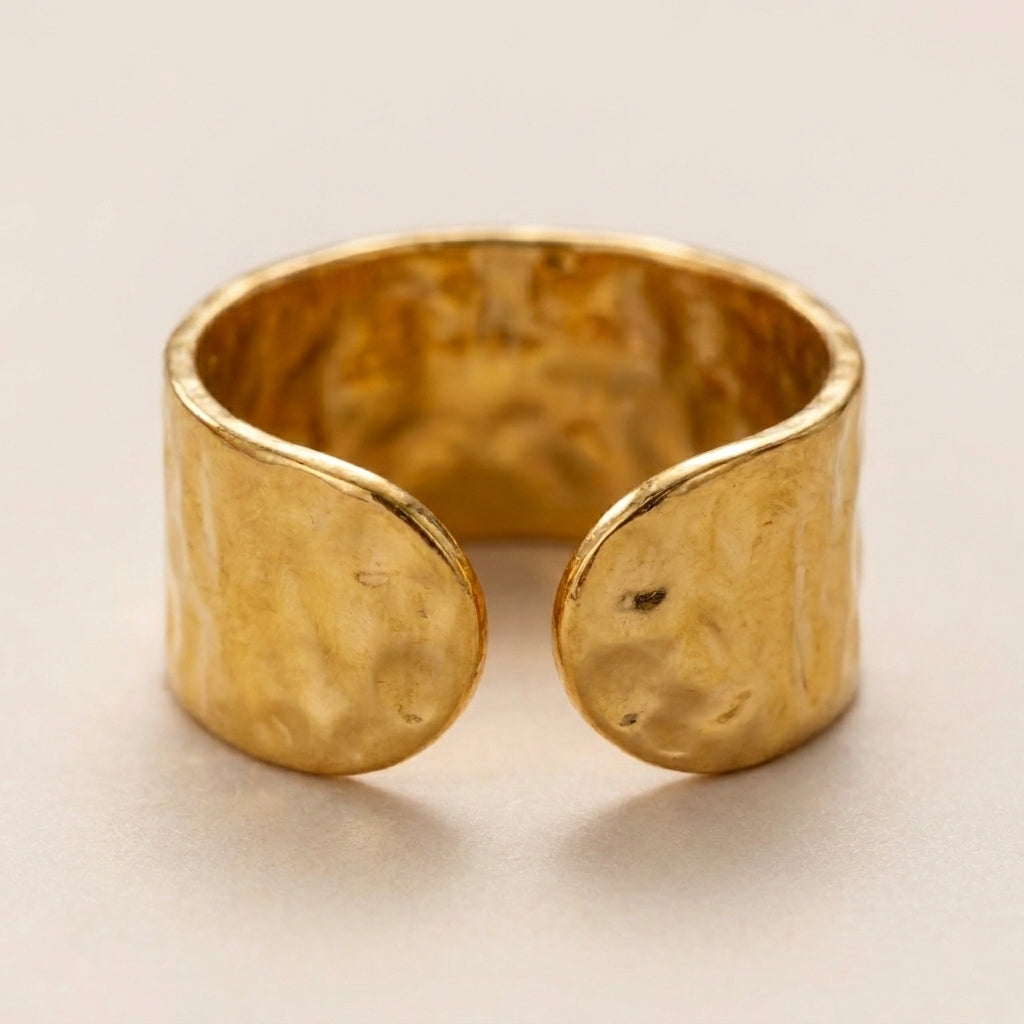 Kleine Geslagen Ring