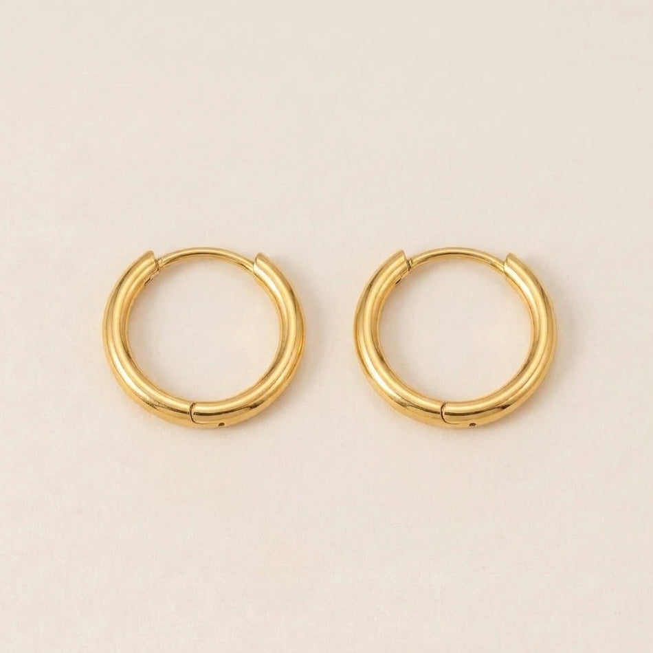 Gepolijste Huggie Hoops Oorbellen