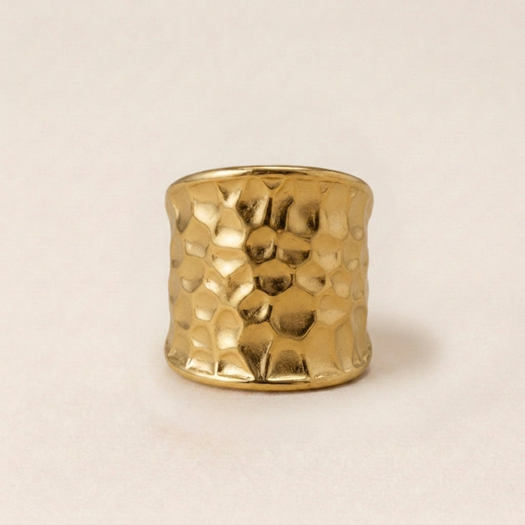 Grote Geslagen Ring