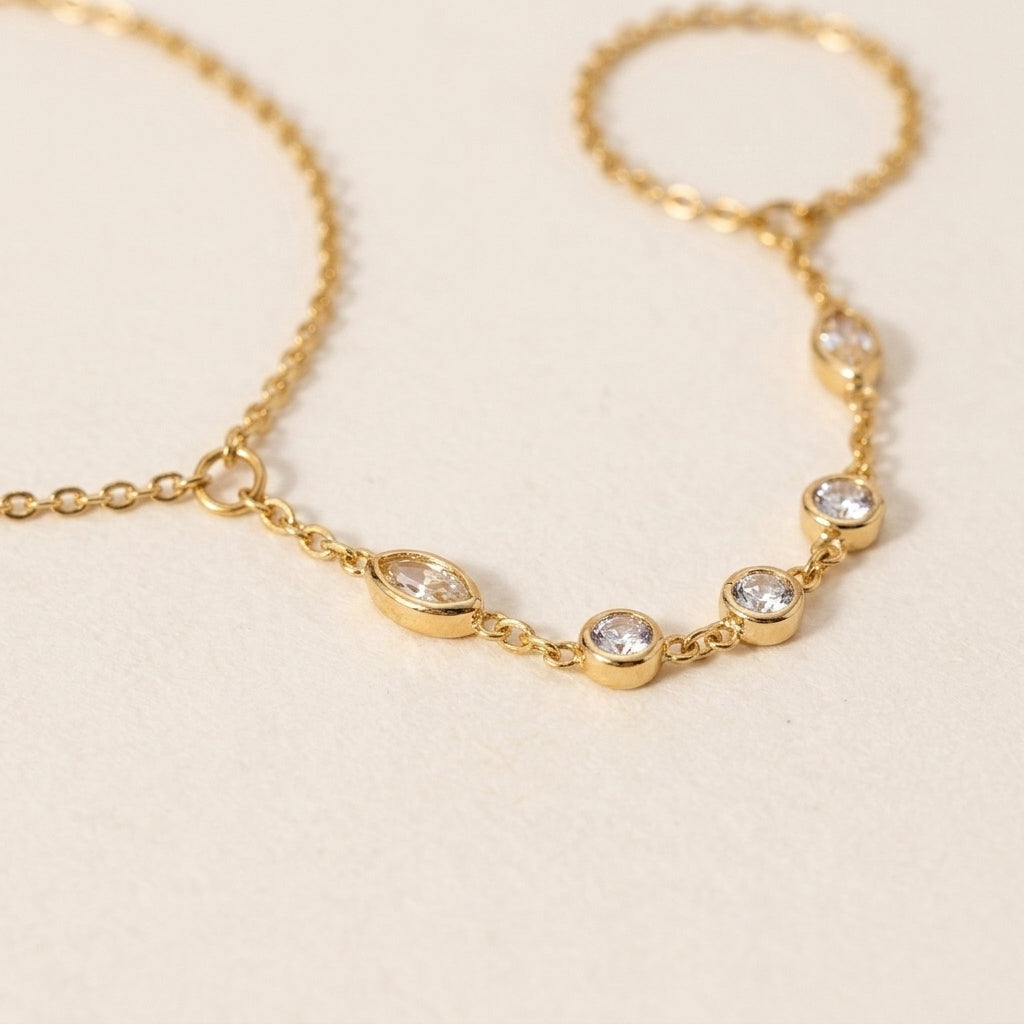 Diamtjes Hand Ketting